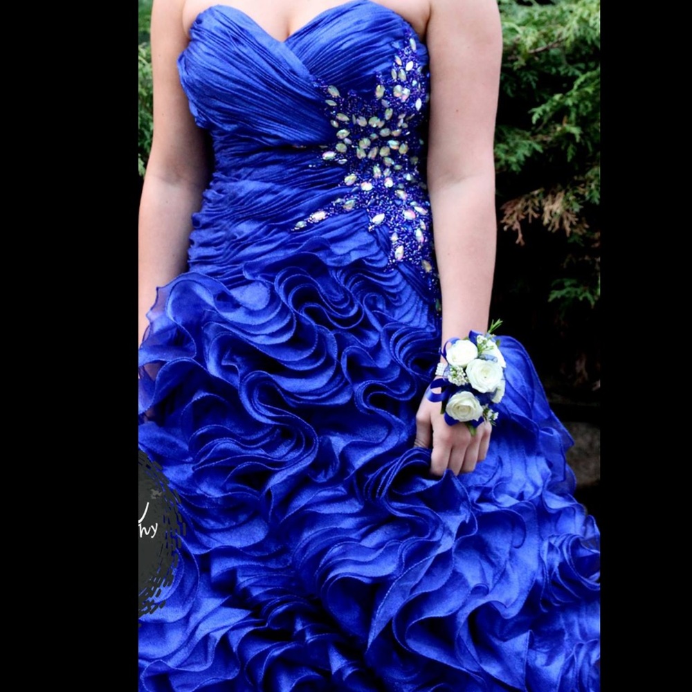 Blue Mac Duggal gown